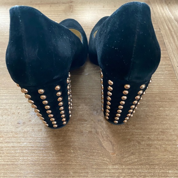 Jessica Simpson Black Suede gold studded heel. - Picture 2 of 5
